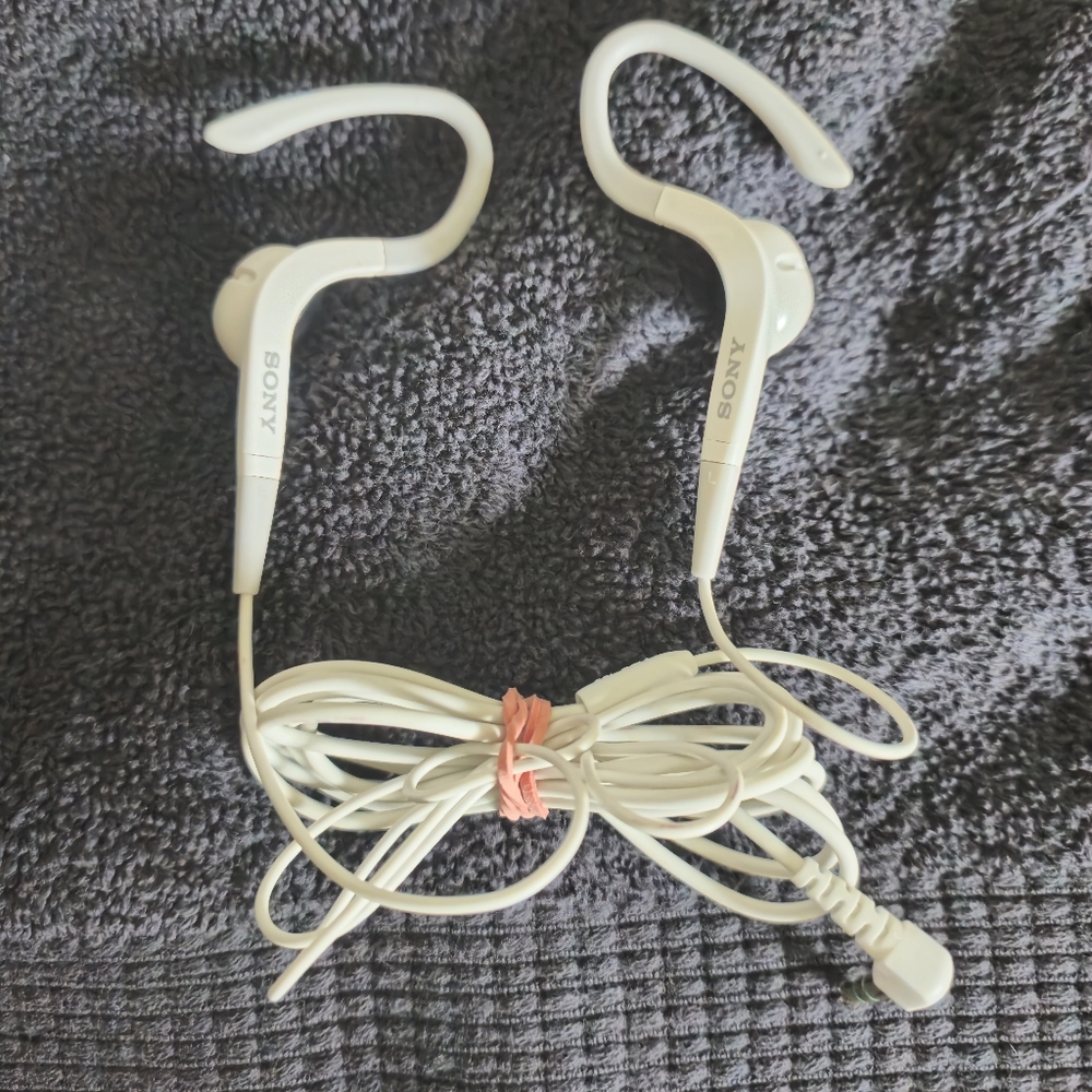Sony MDR-J20 h.ear Wired Headphones